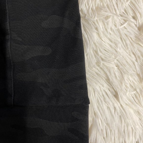 Rise Grey Camo athletic Jacket - Small - Picture 6 of 6